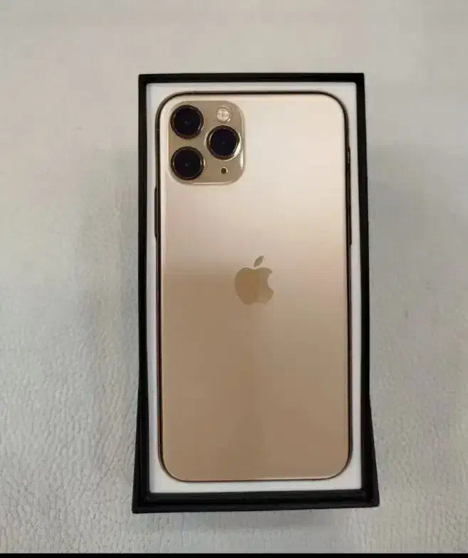 اپل ۱۱ پرو سری M|موبایل|همدان, |دیوار