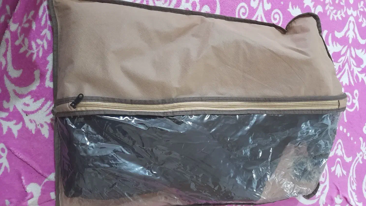 لباس گرم|لباس|جم, |دیوار