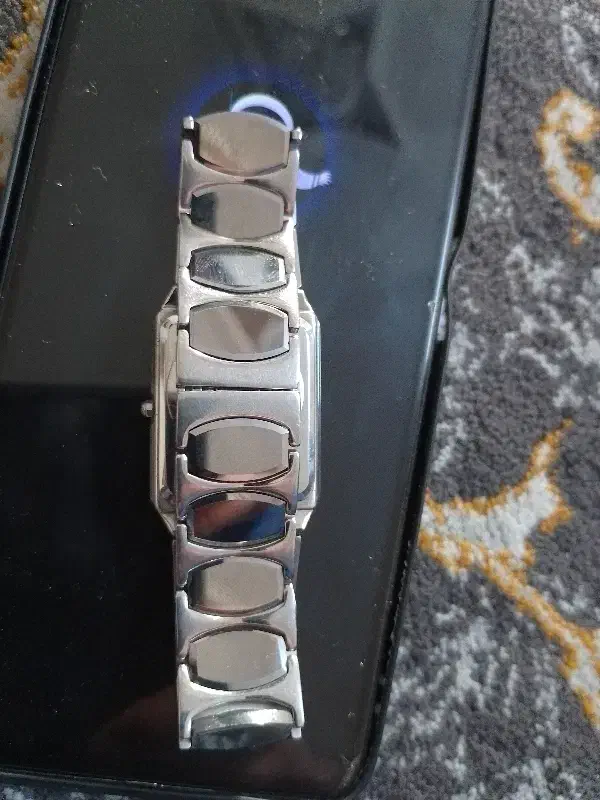 ساعت|ساعت|ساوه, |دیوار