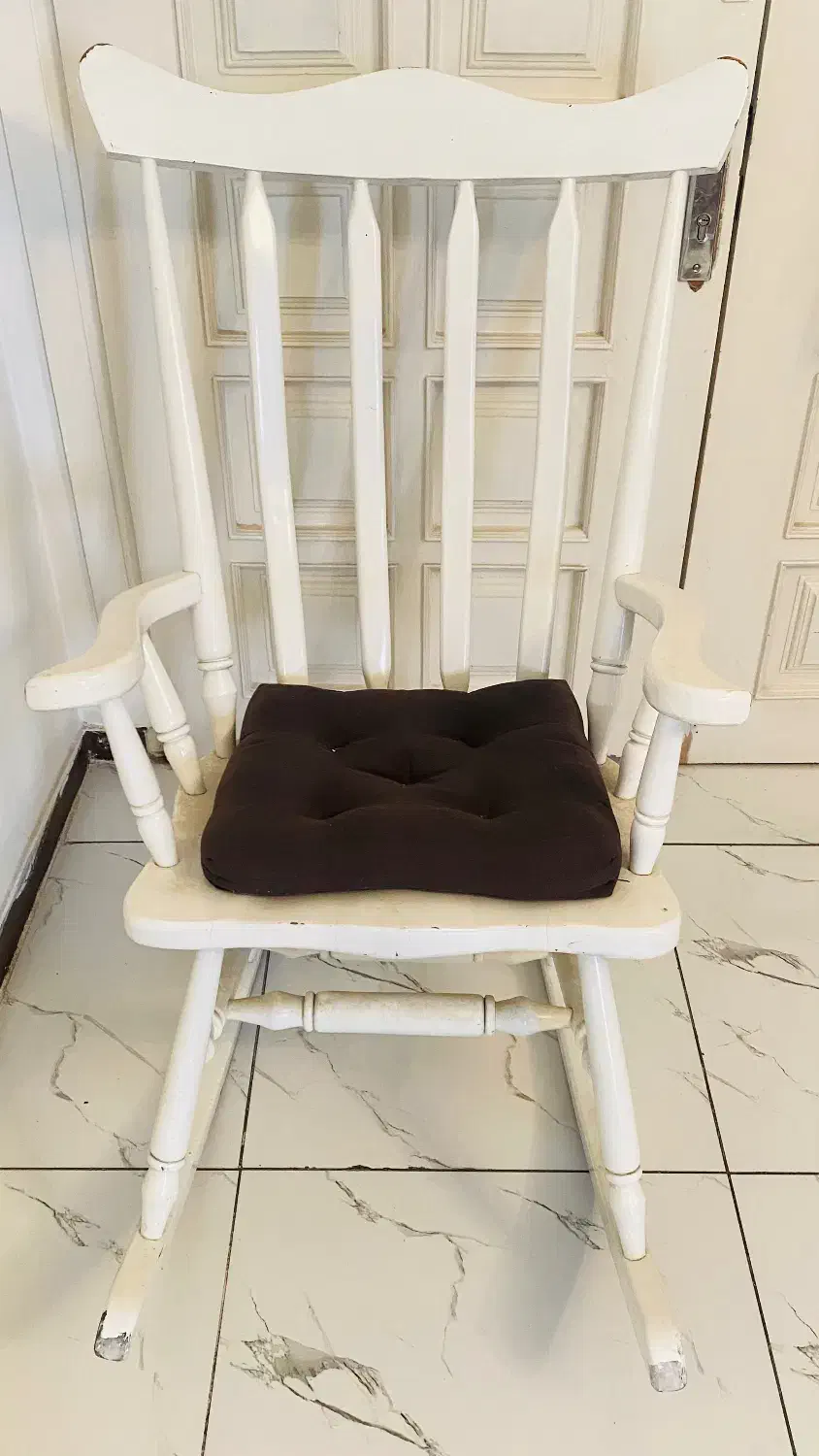 صندلی راک سفید|صندلی و نیمکت|تهران, فلسطین (میدان انقلاب)|دیوار