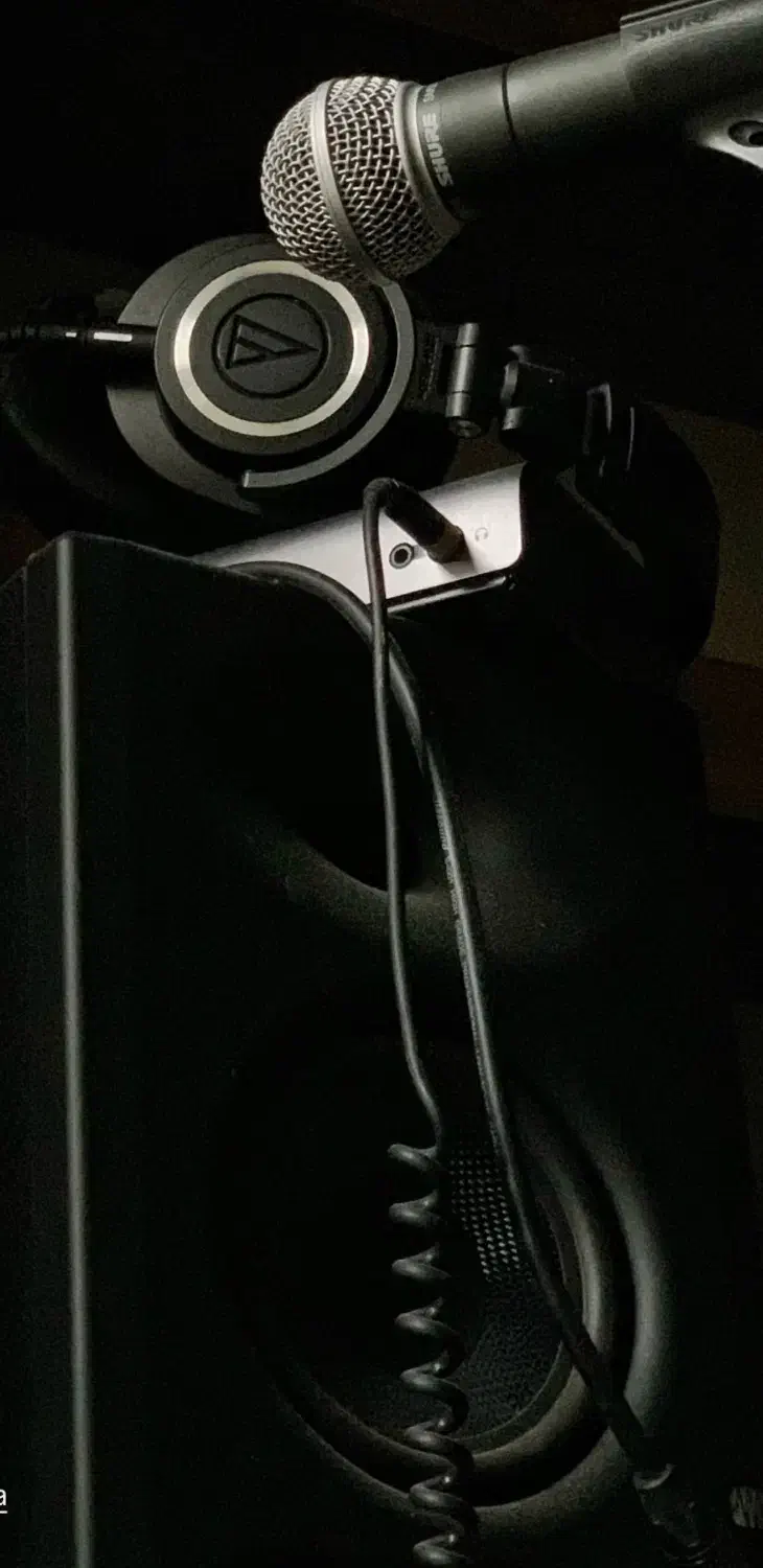 میکروفون shure sm58 اصل|آلات موسیقی|رشت, دیلمان|دیوار