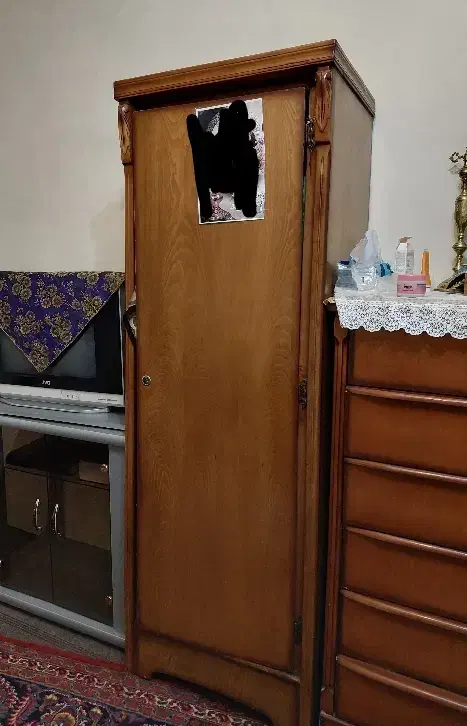 یک جفت کمد لباس چوبی|جاکفشی، کمد، دراور|رباط‌کریم, رباط‌کریم|دیوار