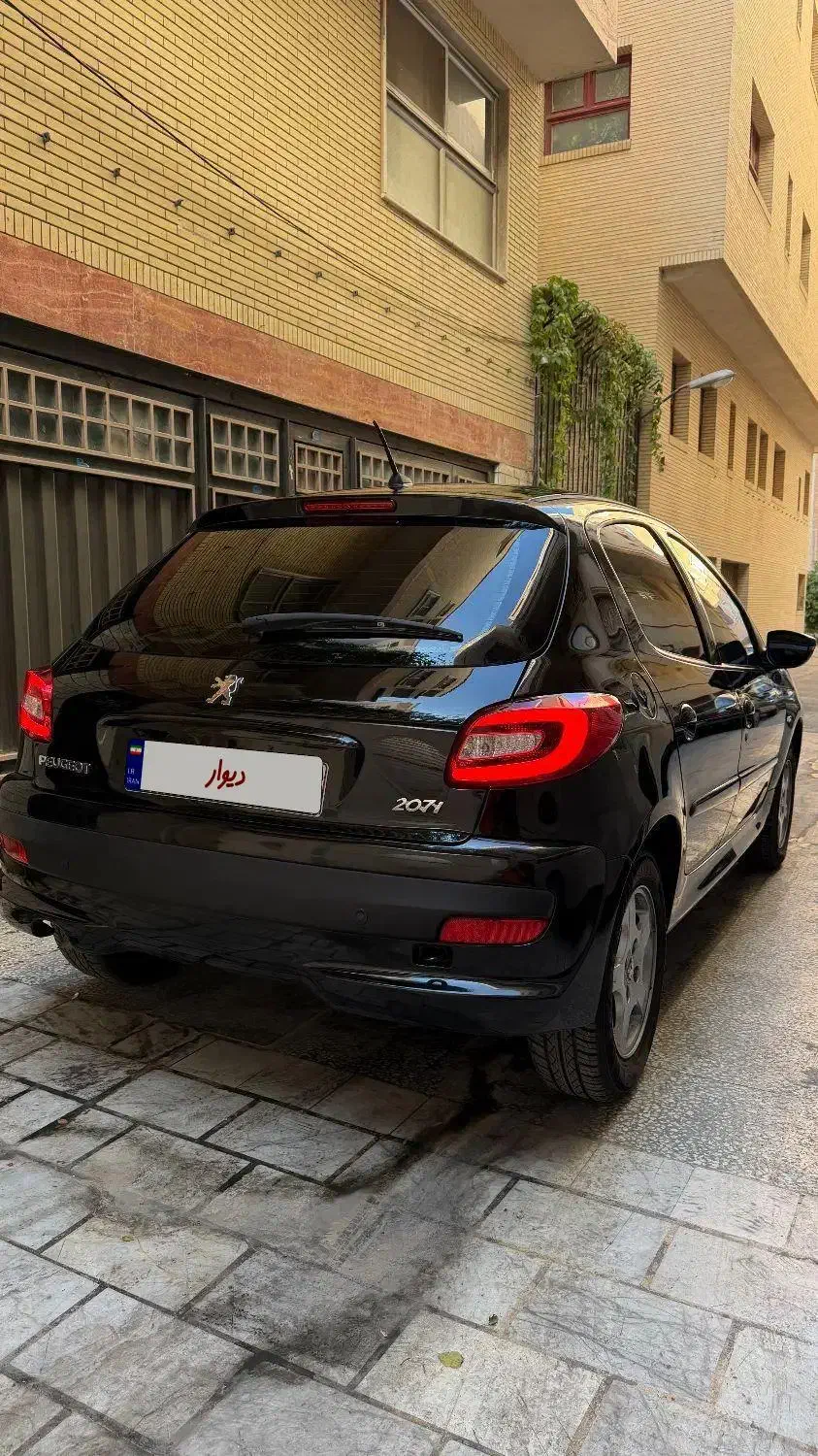 پژو ۲۰۷ دنده ای سقف پاناروما مدل ۱۴۰۳|خودرو سواری و وانت|شیراز, وصال|دیوار