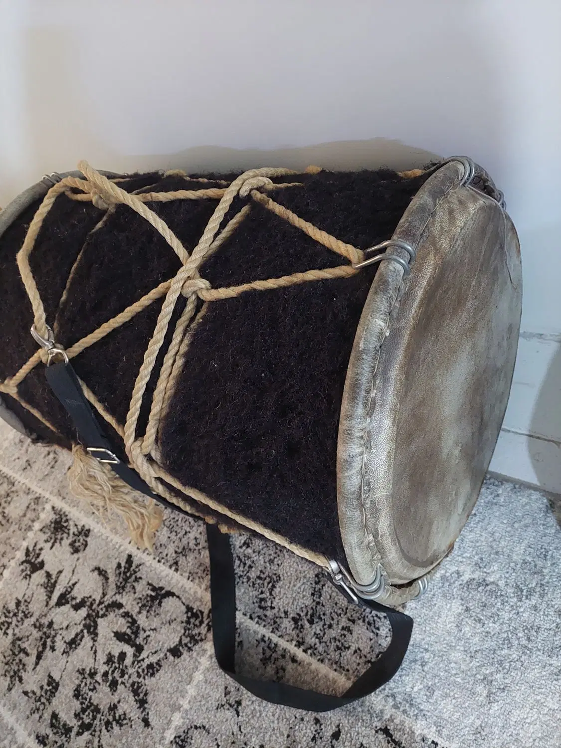 دمام|سازهای بادی|ملارد, |دیوار