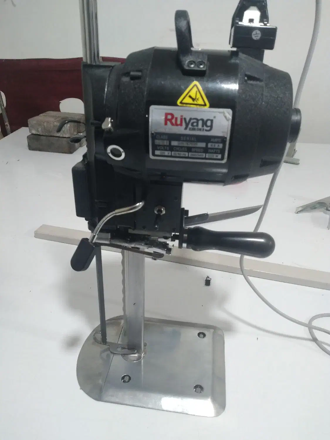 قیچی برقی رویانگ|لوازم خیاطی و بافتنی|تبریز, |دیوار