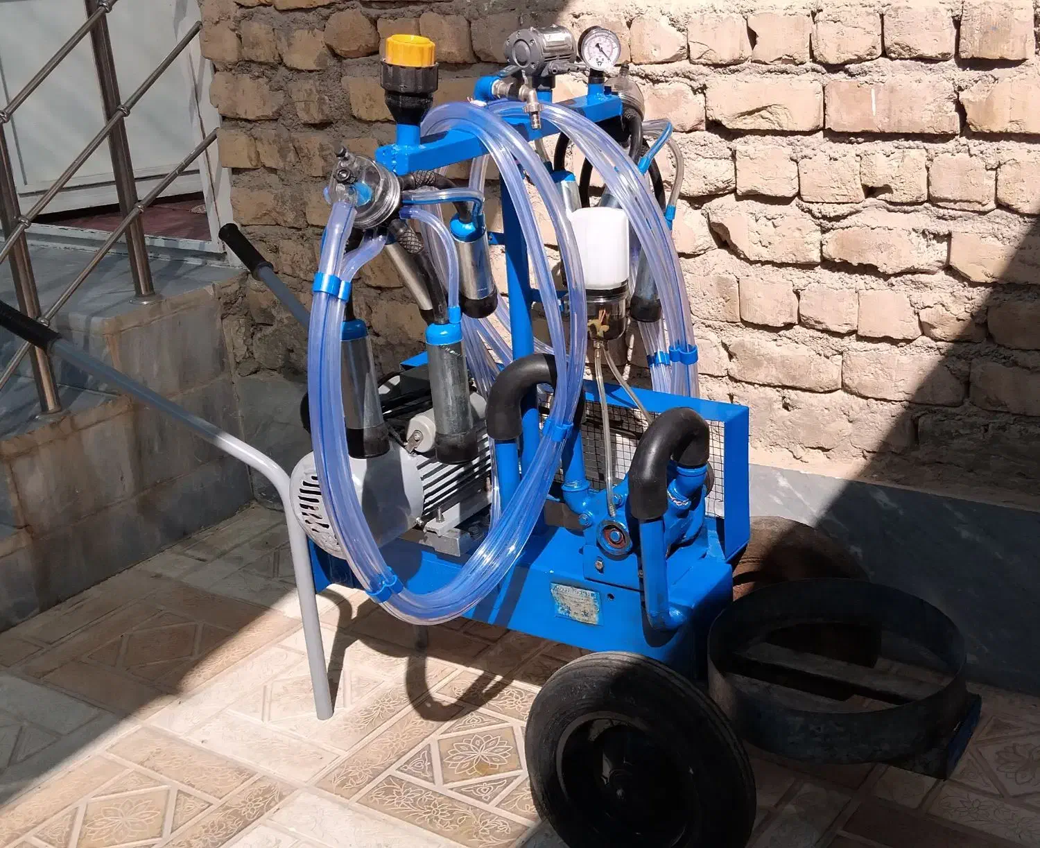 دستگاه شیردوش روند  در حد نو|ماشین‌آلات صنعتی|مرودشت, ثبت احوال|دیوار