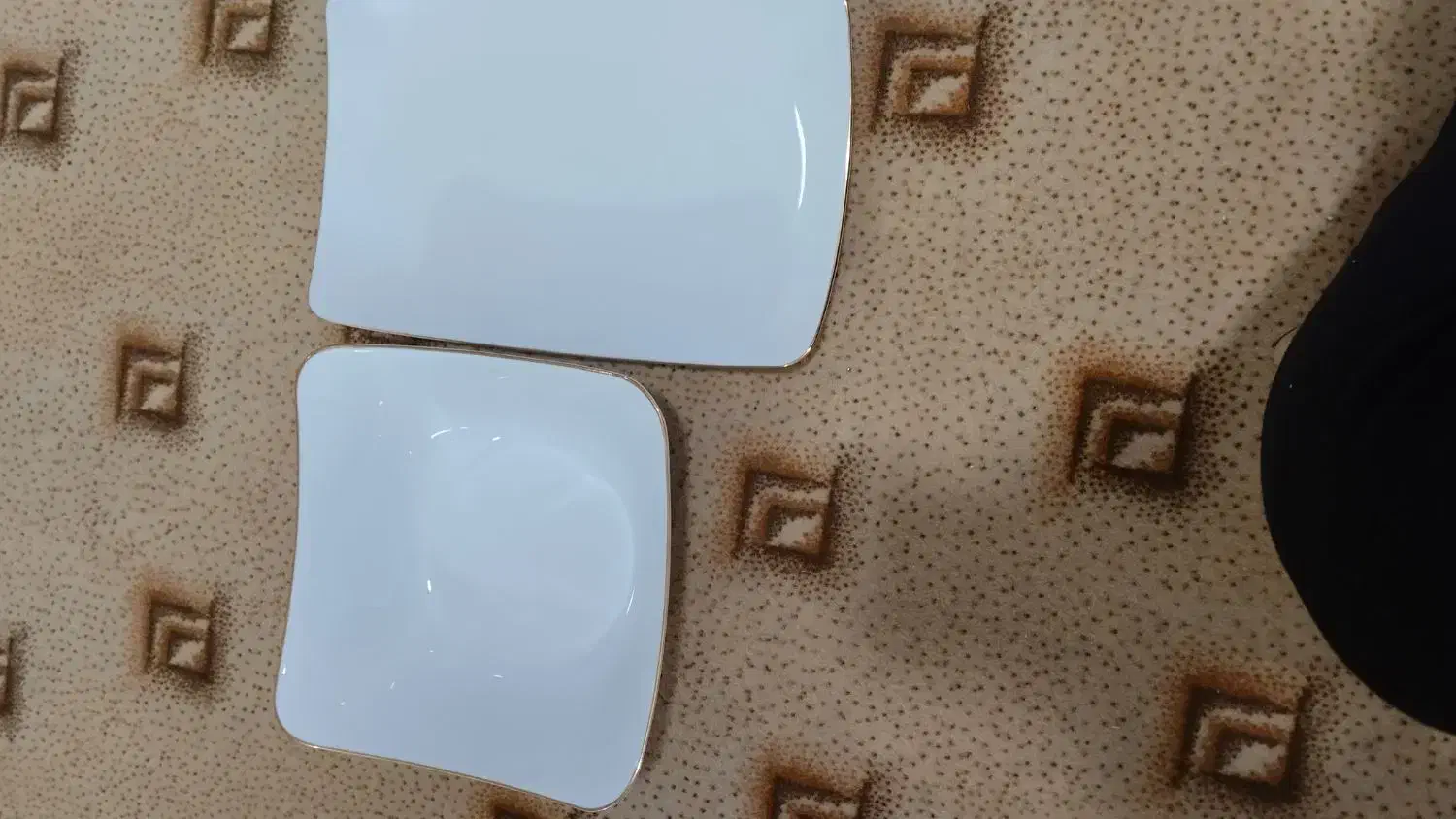 ضرف پذیرایی چینی زرین تقدیس|ظروف سرو و پذیرایی|مریوان, |دیوار