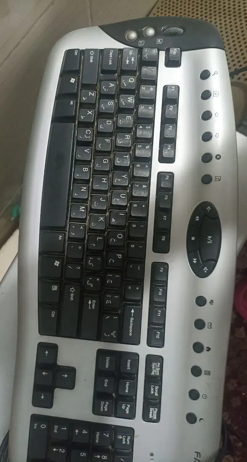 کامپیوتر قدیمی|رایانه رومیزی|گرگان, |دیوار