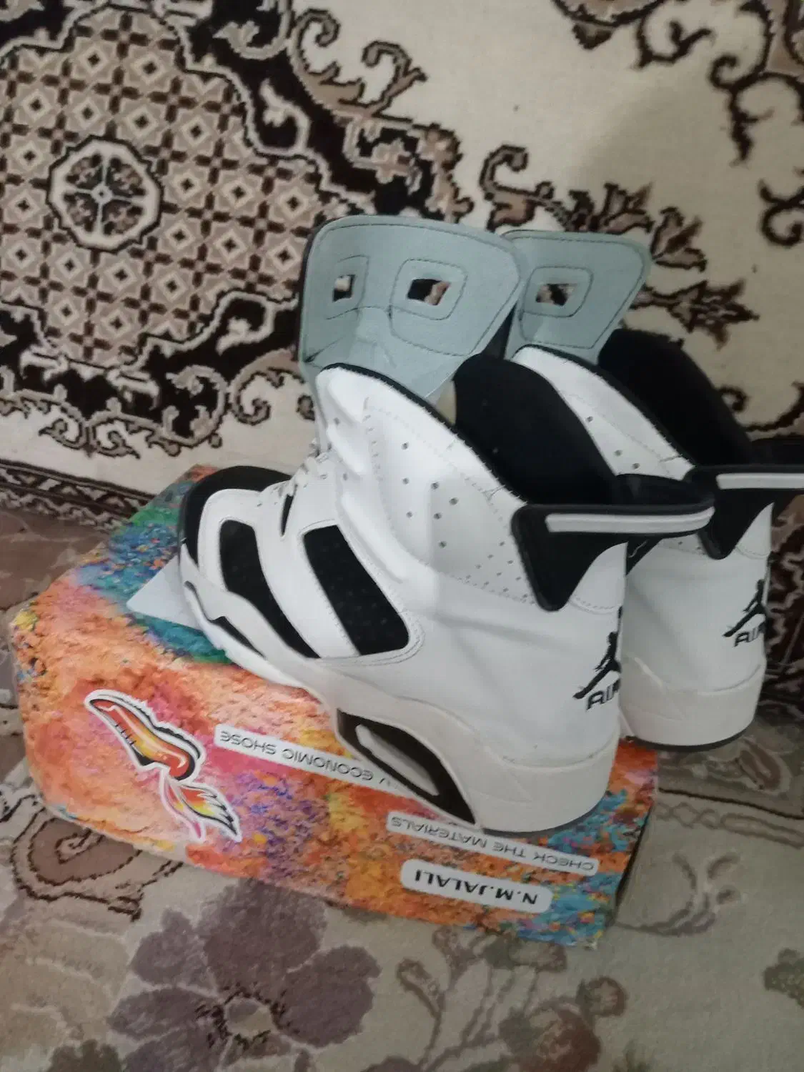 ۴۱جردن|کیف، کفش، کمربند|قیدار, |دیوار