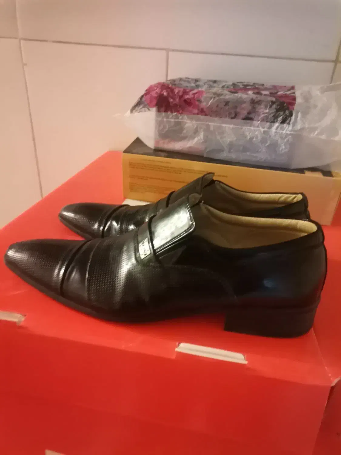 تعدادی کفش مجلسی مردانه نو|کیف، کفش، کمربند|اصفهان, همتآباد|دیوار