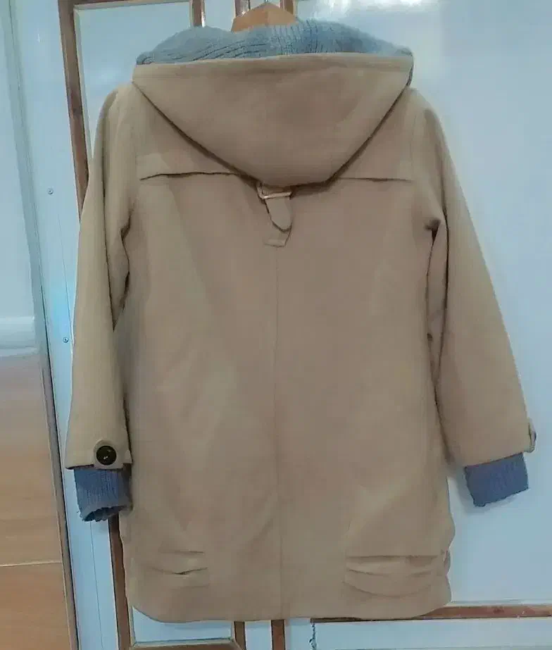 کاپشن نو فقط یکبار تن شده|لباس|شیراز, شاپورجان|دیوار