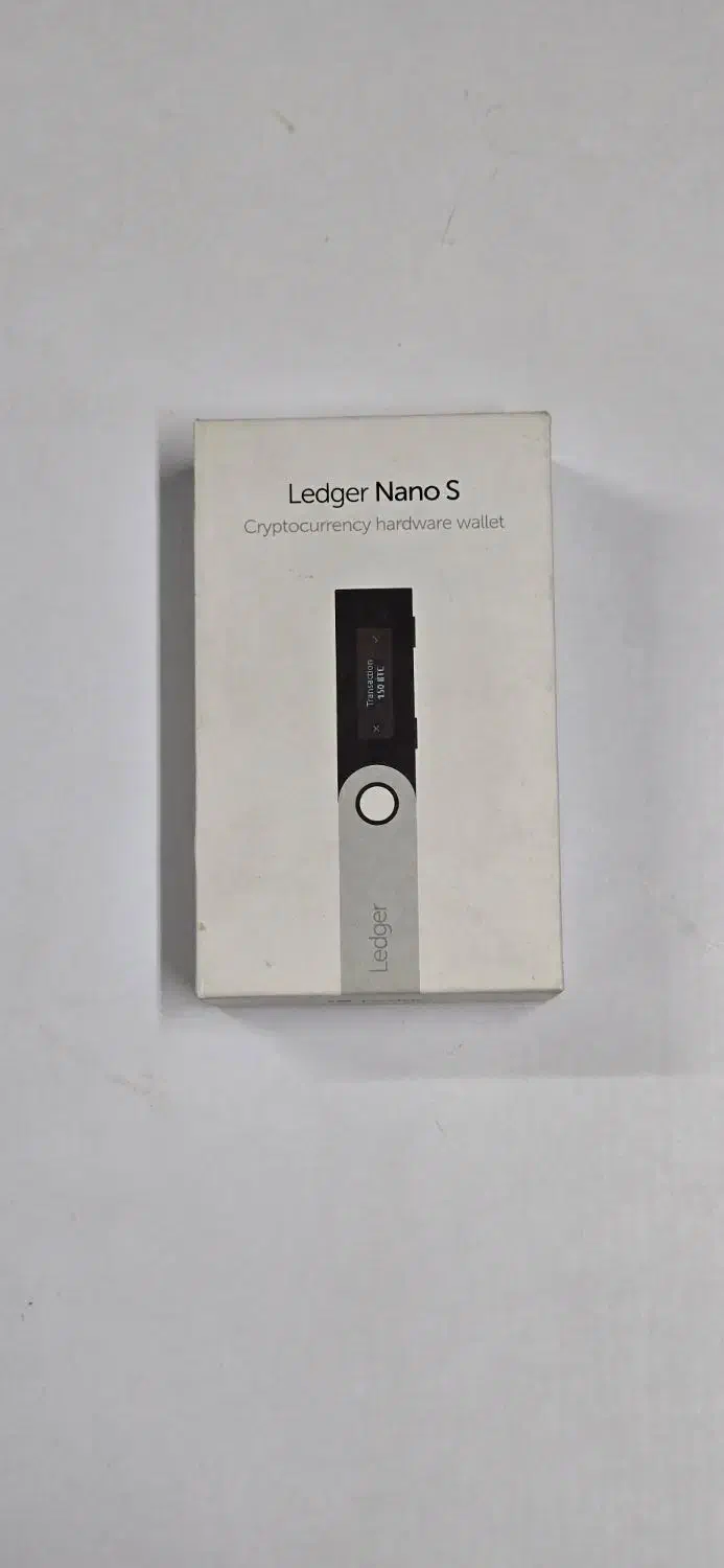 کیف پول سخت افزاری در حد نو Ledger Nano S|قطعات و لوازم جانبی رایانه|لاهیجان, کوی زمانی|دیوار