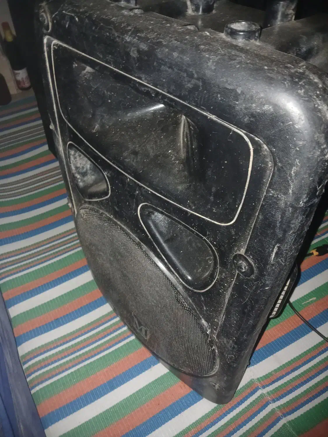 ۲عدد باند کارکرده|صوتی و تصویری|جغتای, |دیوار