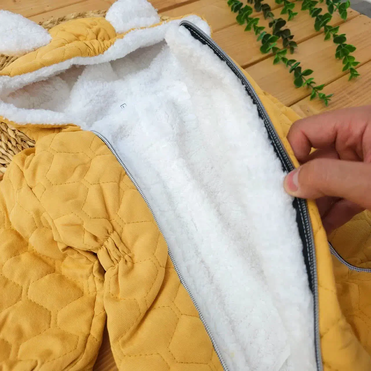 کاپشن سرهمی نوزادی تا یک سال|کفش و لباس بچه|شیراز, سرو|دیوار
