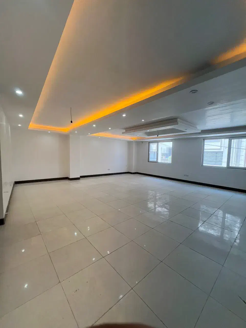 آپارتمان ۱۳۸ متری /۲ خوابه/تک واحدی/کلید نخورده|فروش آپارتمان|وحیدیه, |دیوار