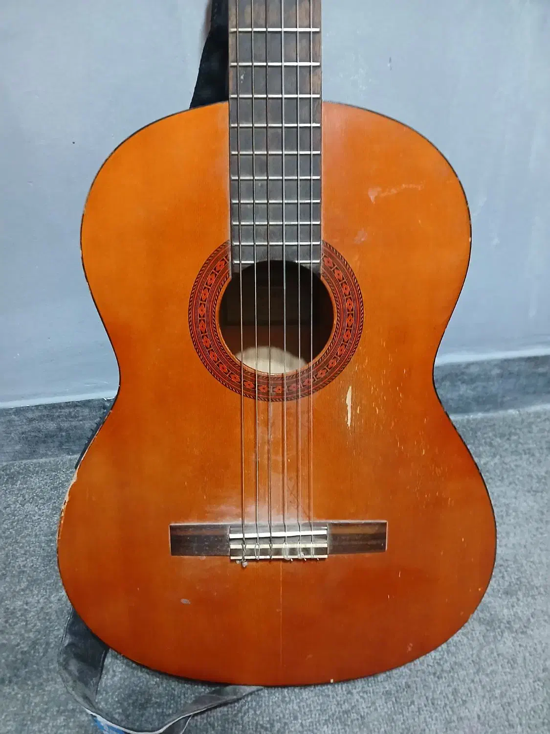 گیتار c40 پیکاپ دار|گیتار، بیس، امپلیفایر|بهبهان, |دیوار