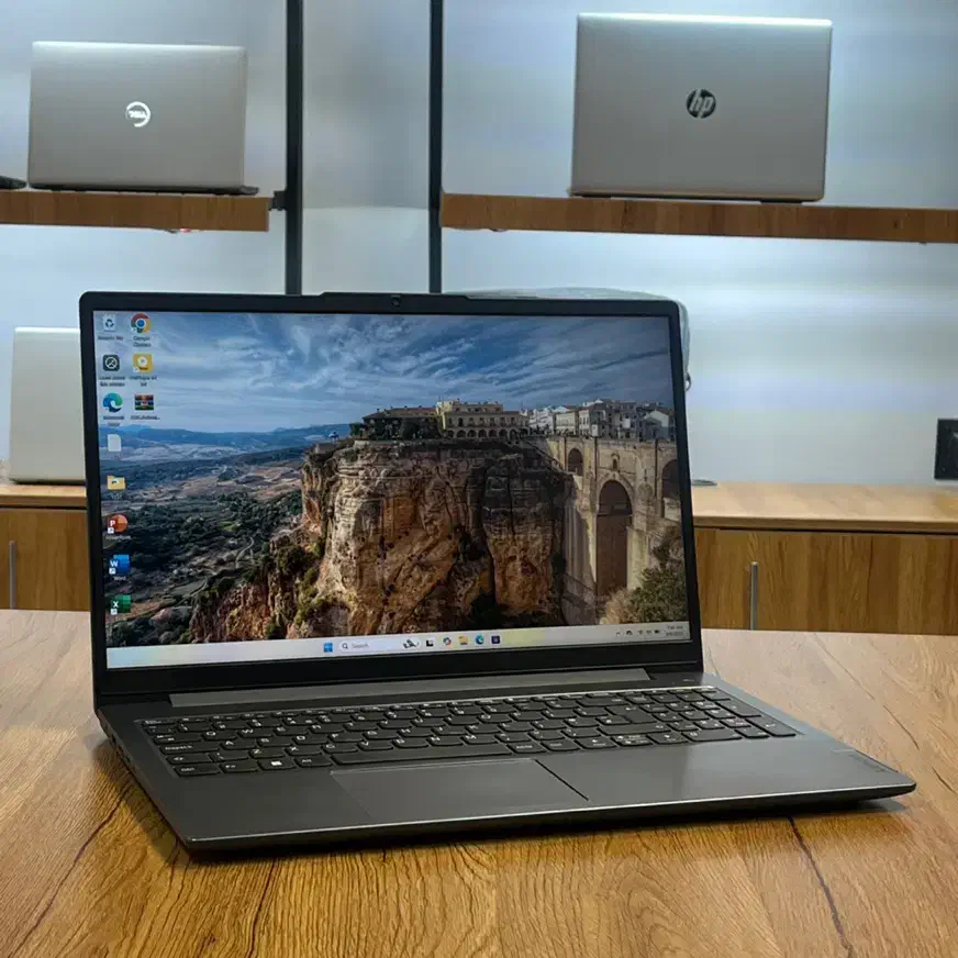 لپ تاپ Lenovo Slim3 با پردازنده Ryzen 3 7320U|رایانه همراه|مشهد, ارشاد|دیوار