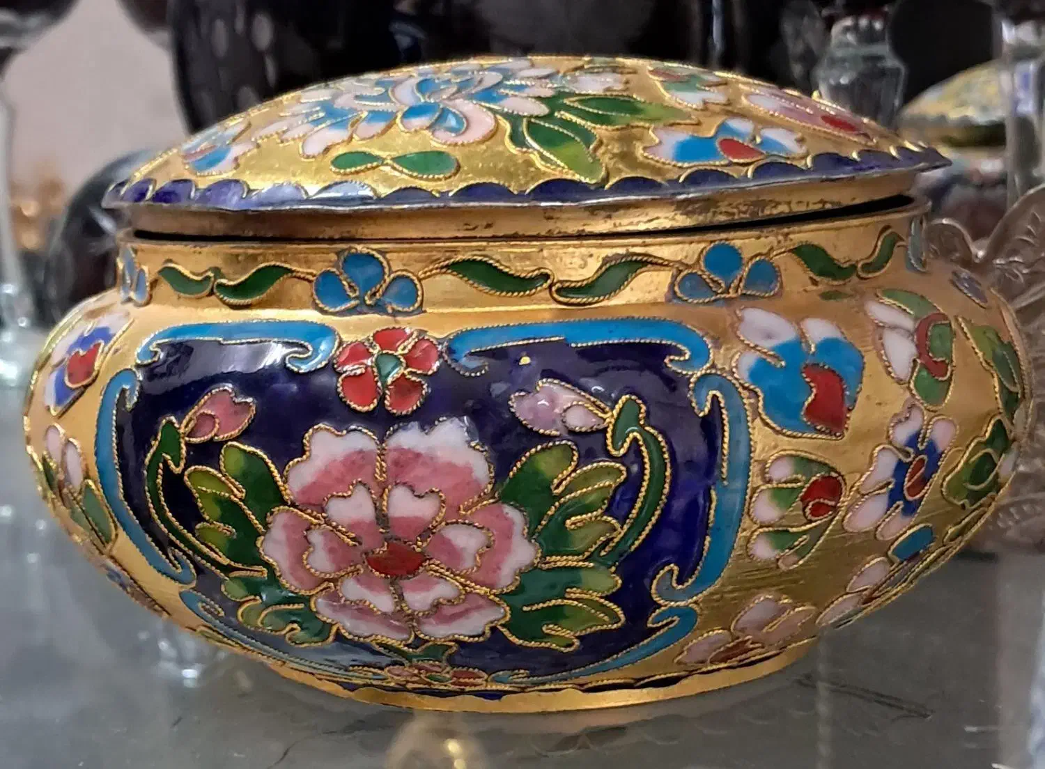 تخفیف ویژه شکلات خوری مینا کاری اصل|کلکسیون اشیاء عتیقه|کاشان, میانچال|دیوار