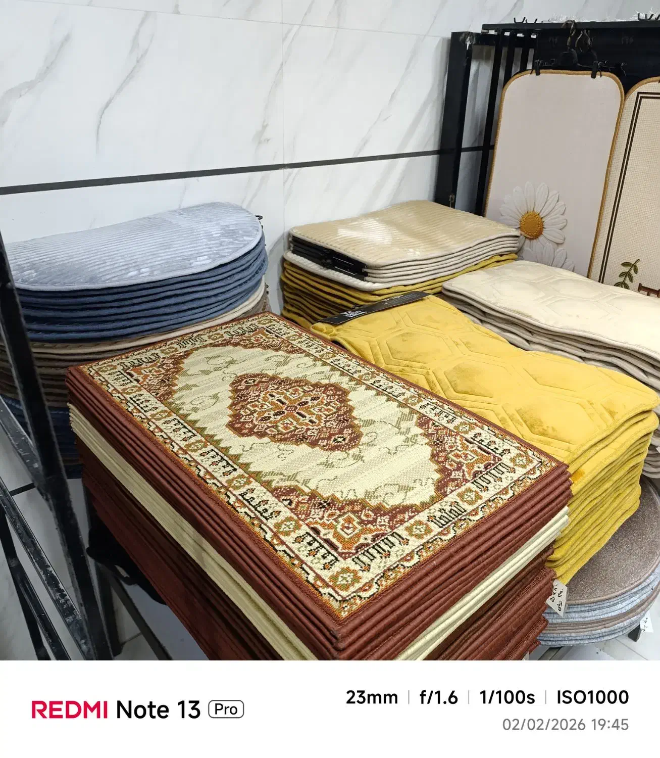 فرش گرد و پادری|پادری|اصفهان, رحیم‌آباد|دیوار