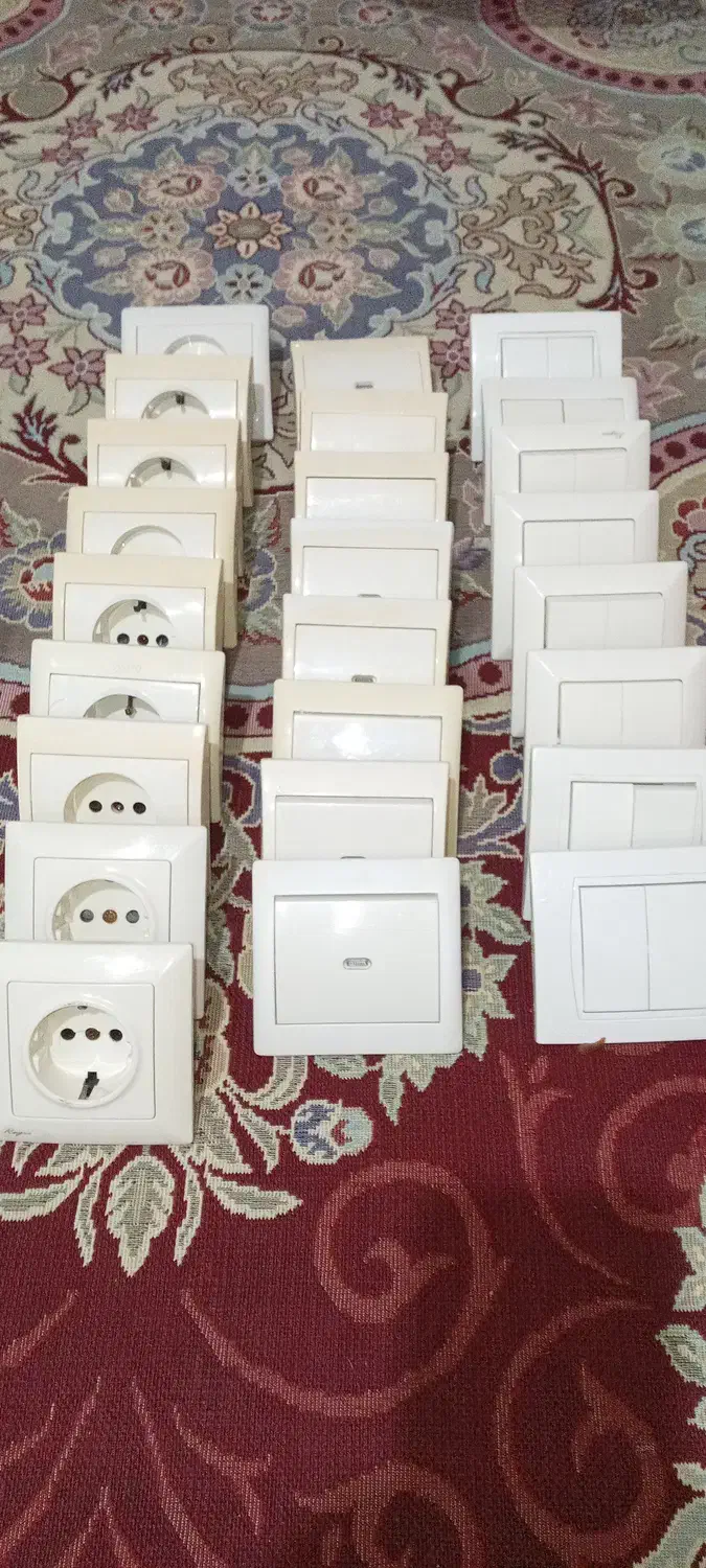 26 عدد کلید تک و دو پل و پریز مارک دلند|حراج|گنبد کاووس, |دیوار