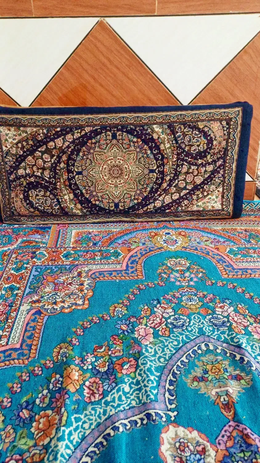 پشتی ۴عدد|پشتی|اهواز, کمپلو جنوبی|دیوار