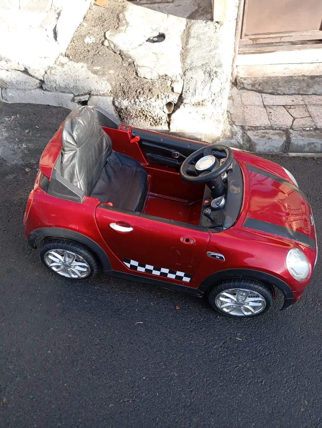 یک عدد ماشین شارژی و یک عدد سه چرخه کاملا سالم|دوچرخه، اسکیت، اسکوتر|قدس, شهر‌قدس|دیوار