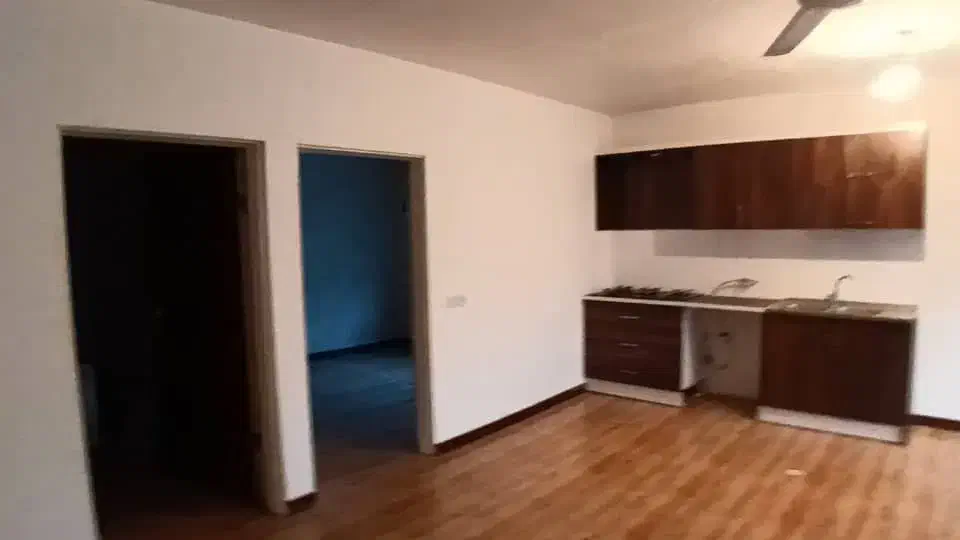 فروش ویلا مسکونی|فروش خانه و ویلا|فولادشهر, B7|دیوار