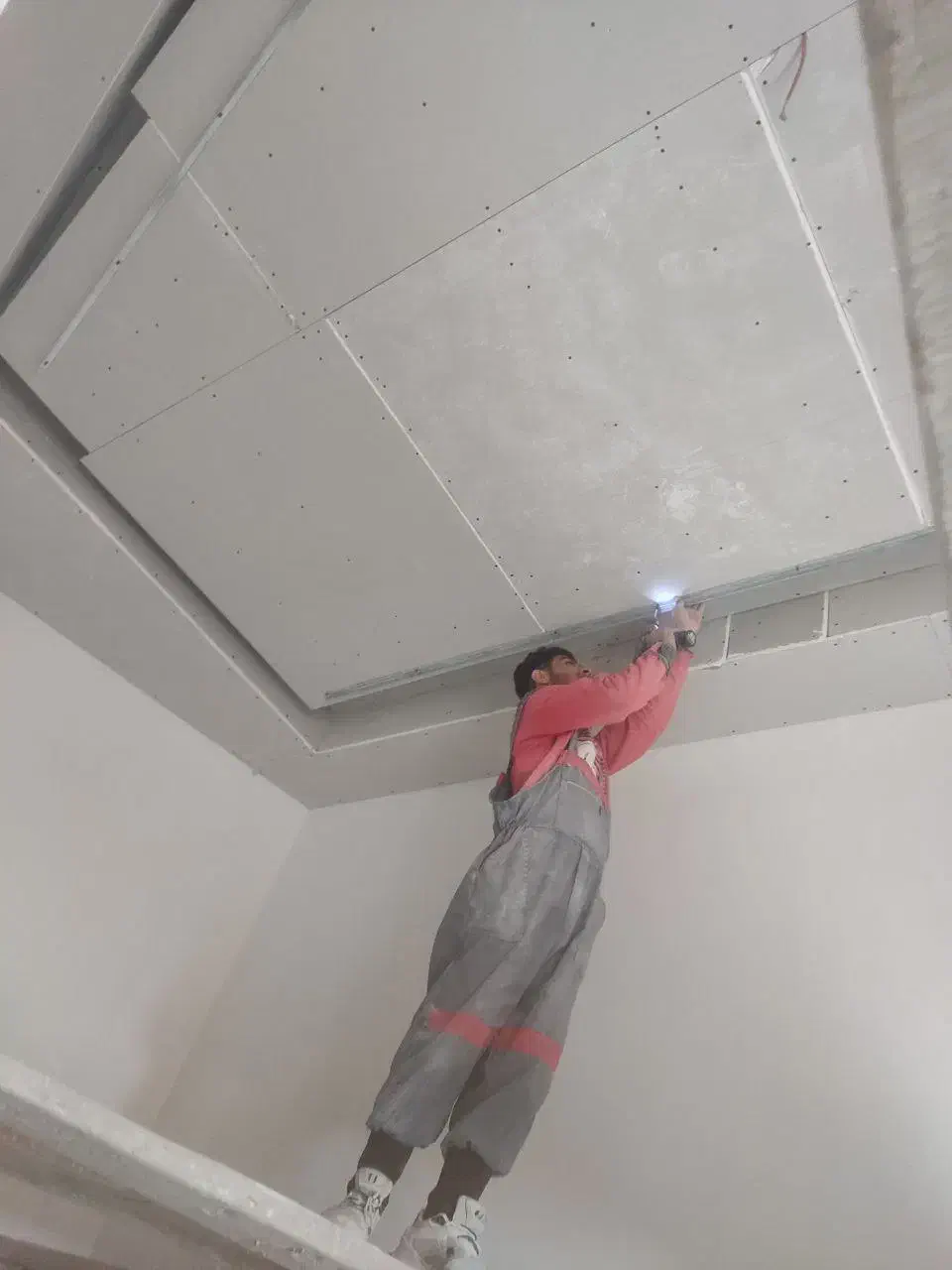 اجرای کناف  سقف فلت  دور باکس|خدمات پیشه و مهارت|کهریزک, |دیوار