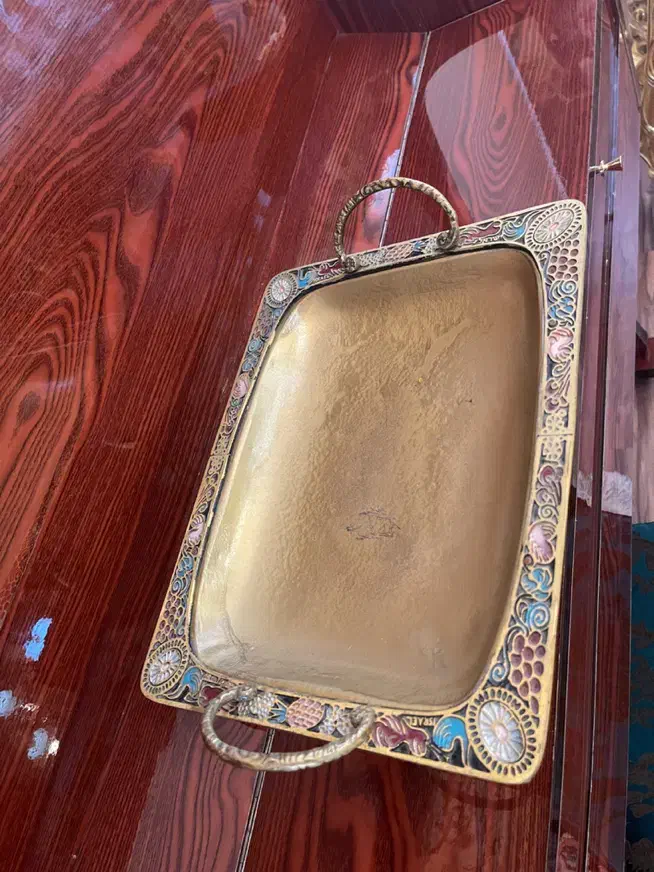 سینی پایه داربرنز ومیناکاری|ظروف سرو و پذیرایی|تبریز, |دیوار