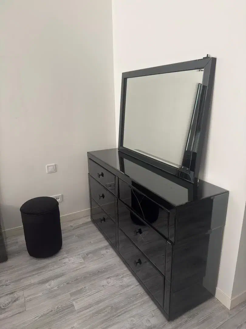 تخت و تشک ومیز ارایش|تخت و سرویس خواب|فشم, |دیوار