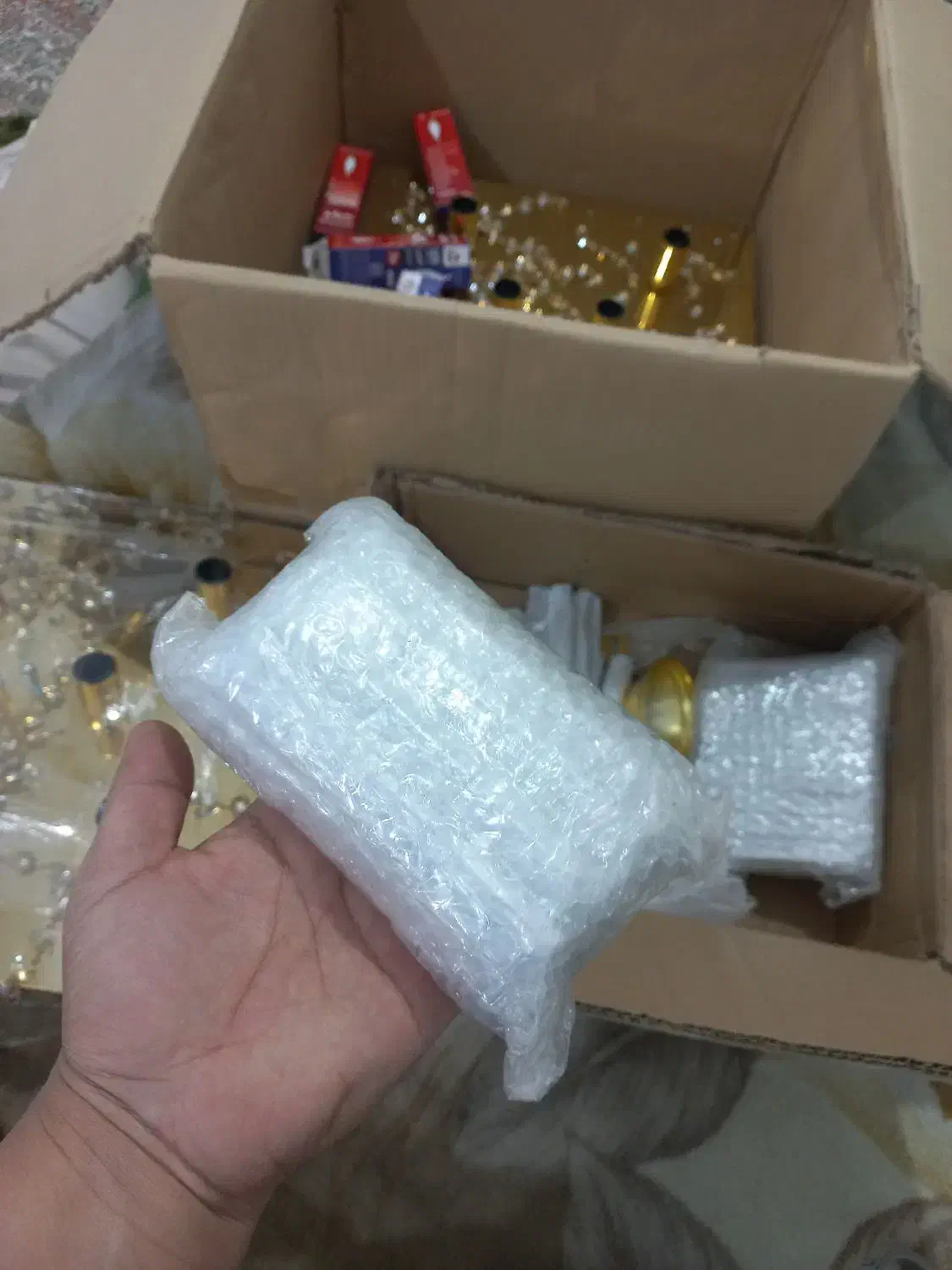 فروش دو عددلوستر۴۰ در ۴۰ مربع|لوستر و چراغ آویز|امیدیه, |دیوار