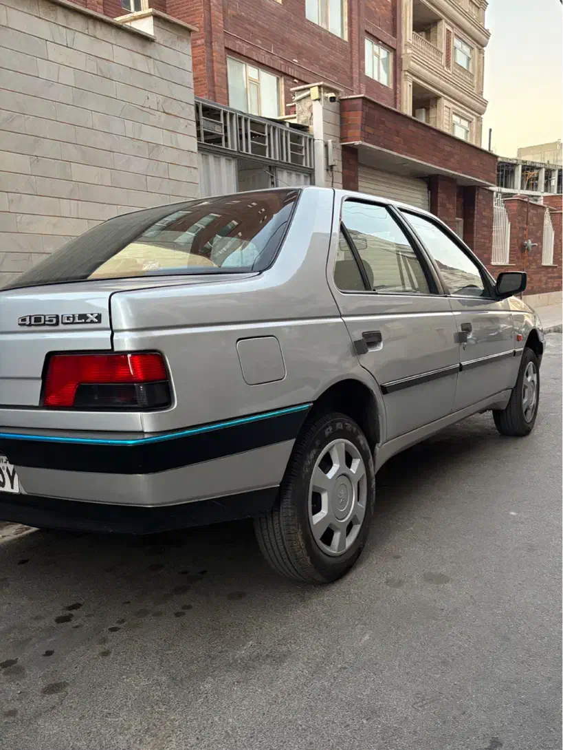 پژو ۴۰۵ مدل ۹۳|خودرو سواری و وانت|ساوه, |دیوار