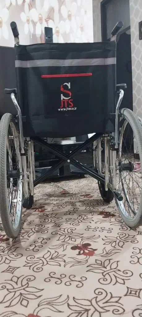 سلام ویلچر نوتمیز آکبندبفروش میرسد|آرایشی، بهداشتی، درمانی|اهواز, پردیس دو|دیوار