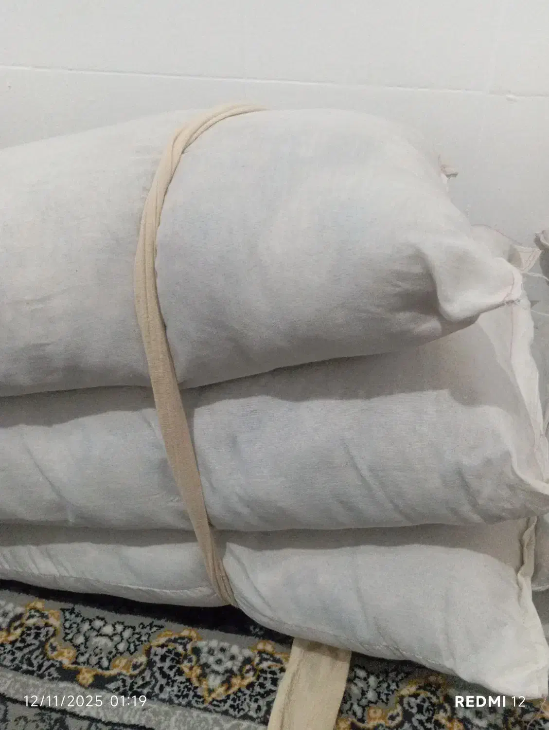 شش بالش|رختخواب، بالش، پتو|مریوان, |دیوار