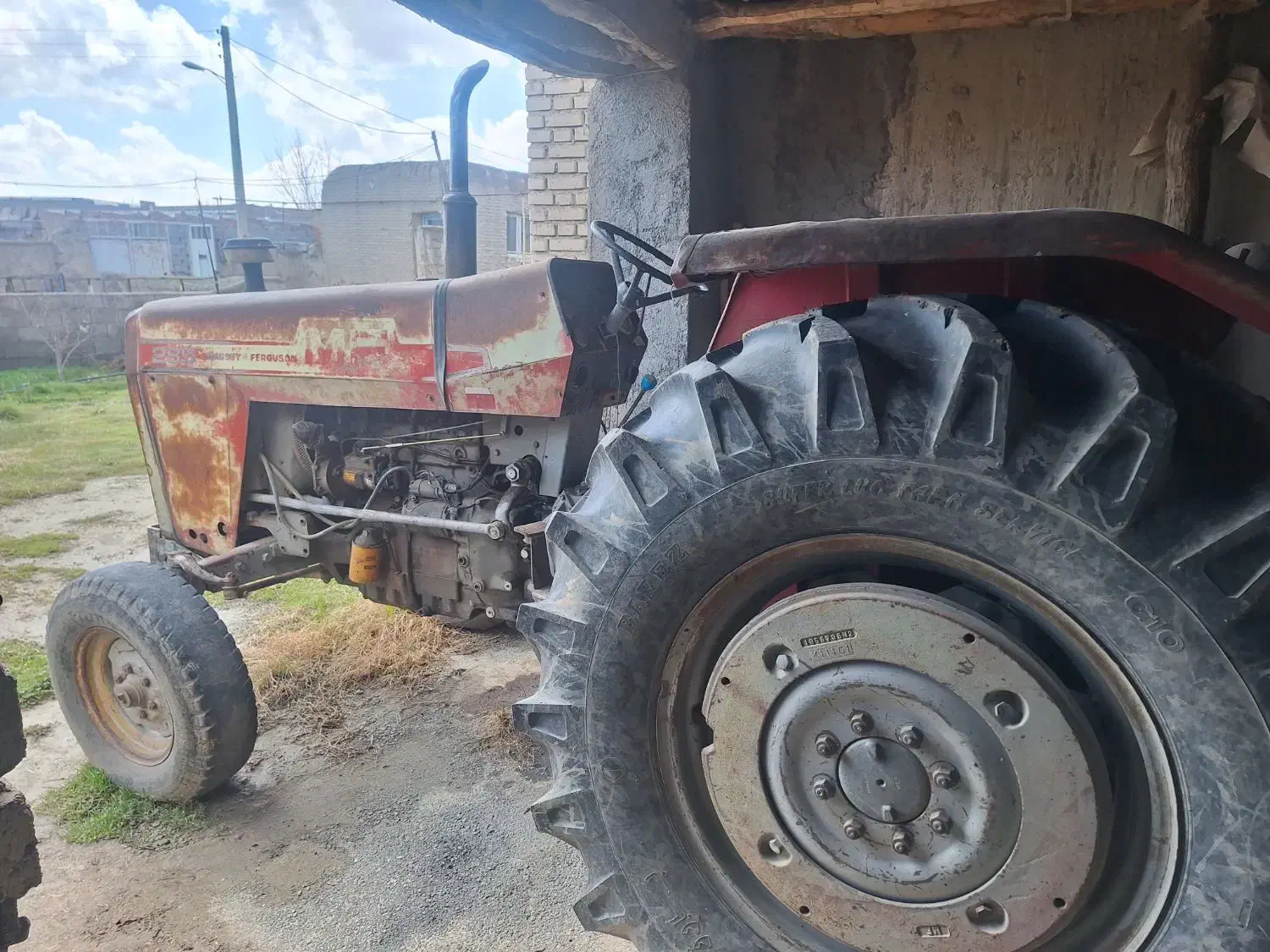 تراکتور فرگوسن ۲۸۵|خودرو سنگین|نوشین شهر, |دیوار