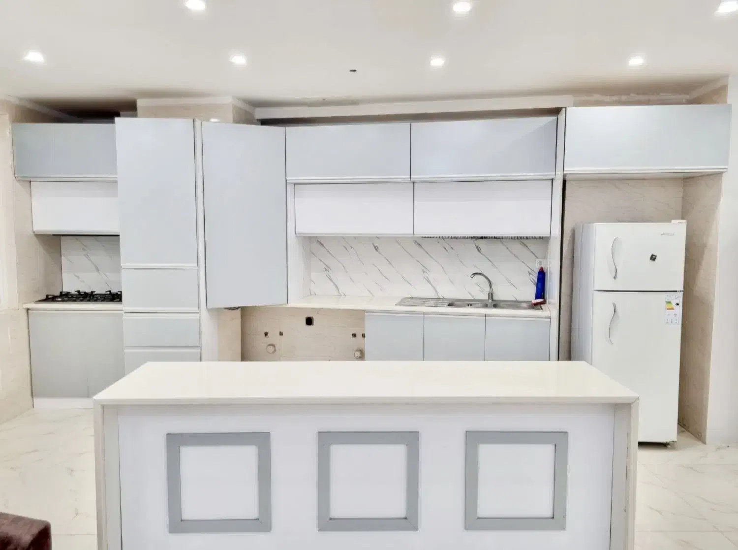 اجاره روزانه هتل اپارتمان منزل مبله خانه مسافر شیک|اجارهٔ کوتاهمدت آپارتمان و سوئیت|شیراز, زند|دیوار