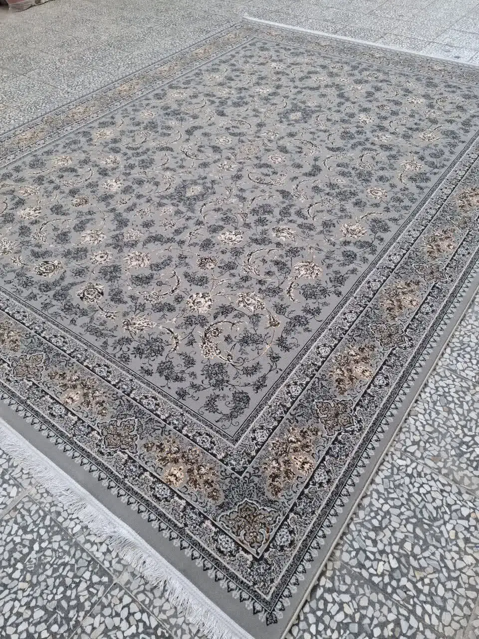 فرش های ۷۰۰ شانه دیزاین ۱۰۰۰ خرید از تولیدی|فرش|کاشان, شهرک صنعتی راوند|دیوار