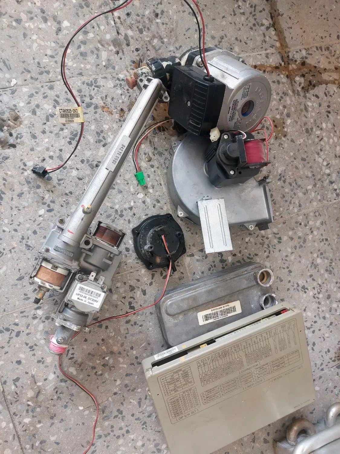 قطعات ناوین|آبگرمکن، پکیج، شوفاژ|کرمانشاه, |دیوار