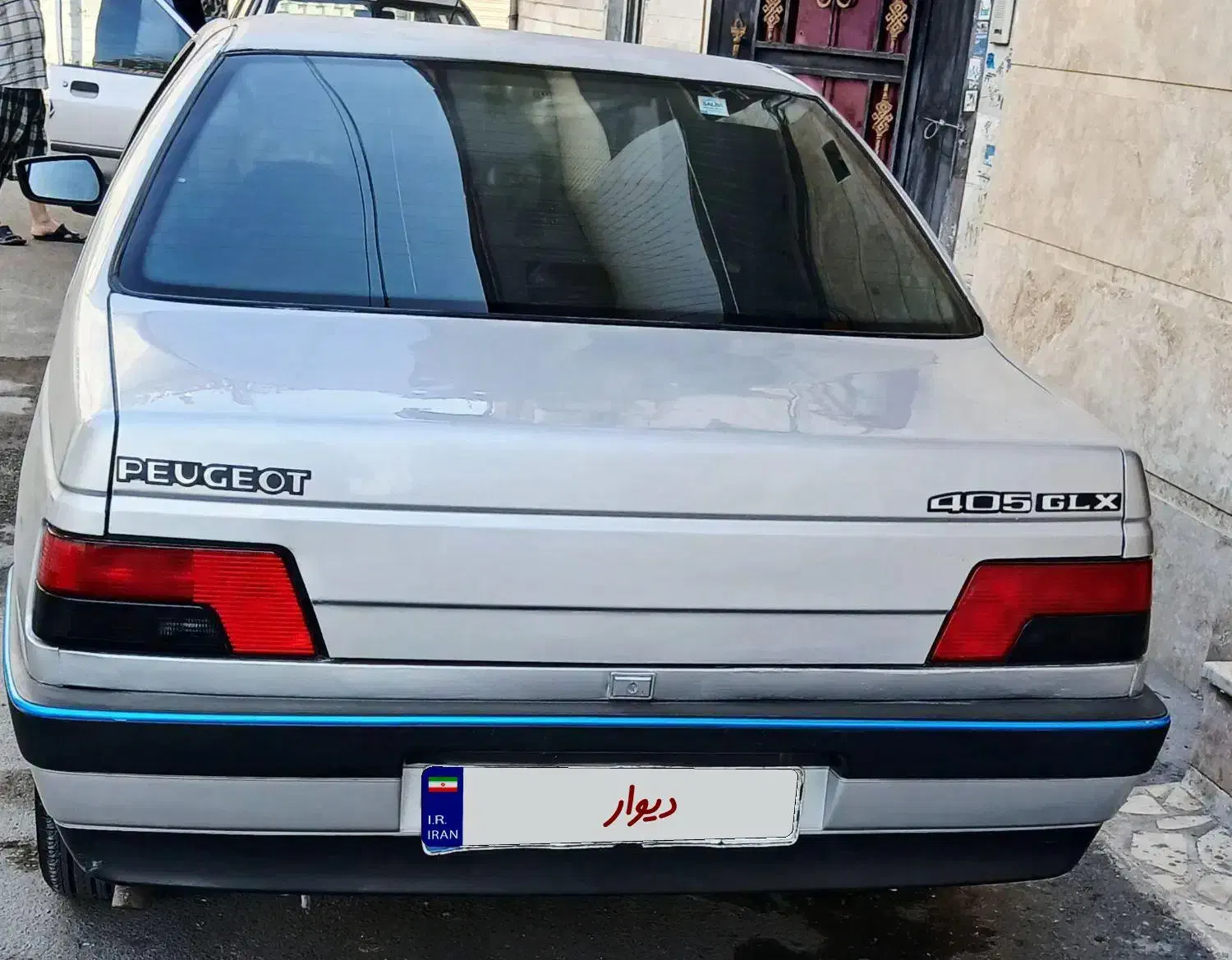 پژو ۴۰۵ استثنایی فوق‌العاده تمیز و سالم|خودرو سواری و وانت|رشت, کوی بیانی|دیوار