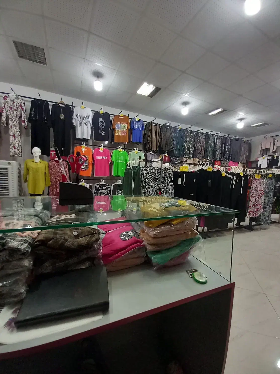 واگذاری مغازه|اجارهٔ مغازه و غرفه|سرایان, |دیوار