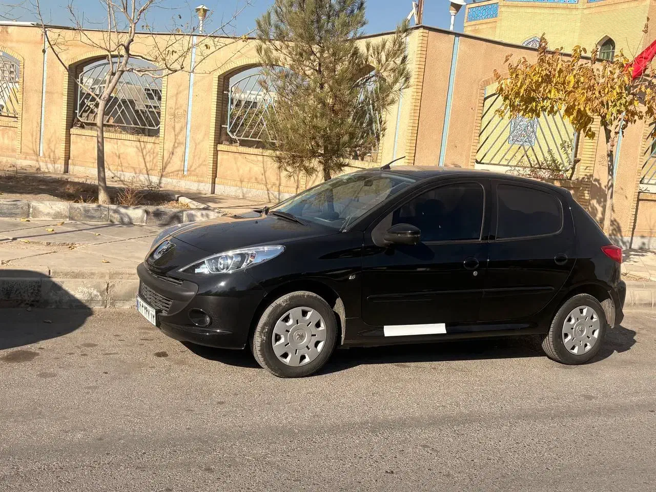 207 سقف فلز مدل 404 سرامیک شده|خودرو سواری و وانت|مشهد, الهیه|دیوار