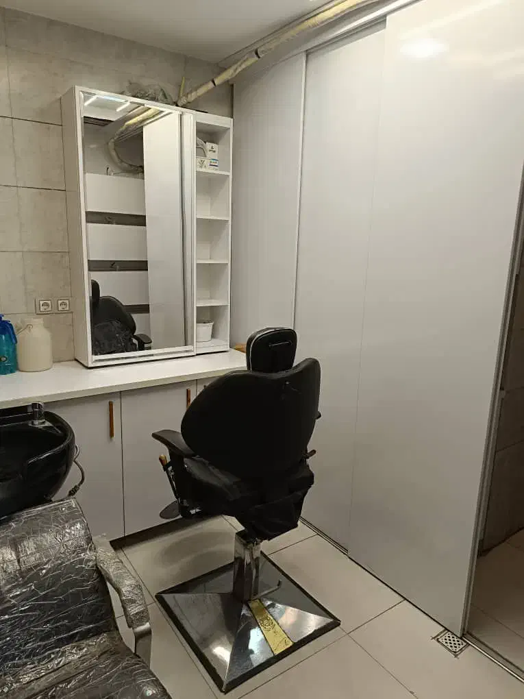 استخدام آرایشگر مردانه|استخدام درمانی، زیبایی، بهداشتی|شیراز, شهرک والفجر|دیوار