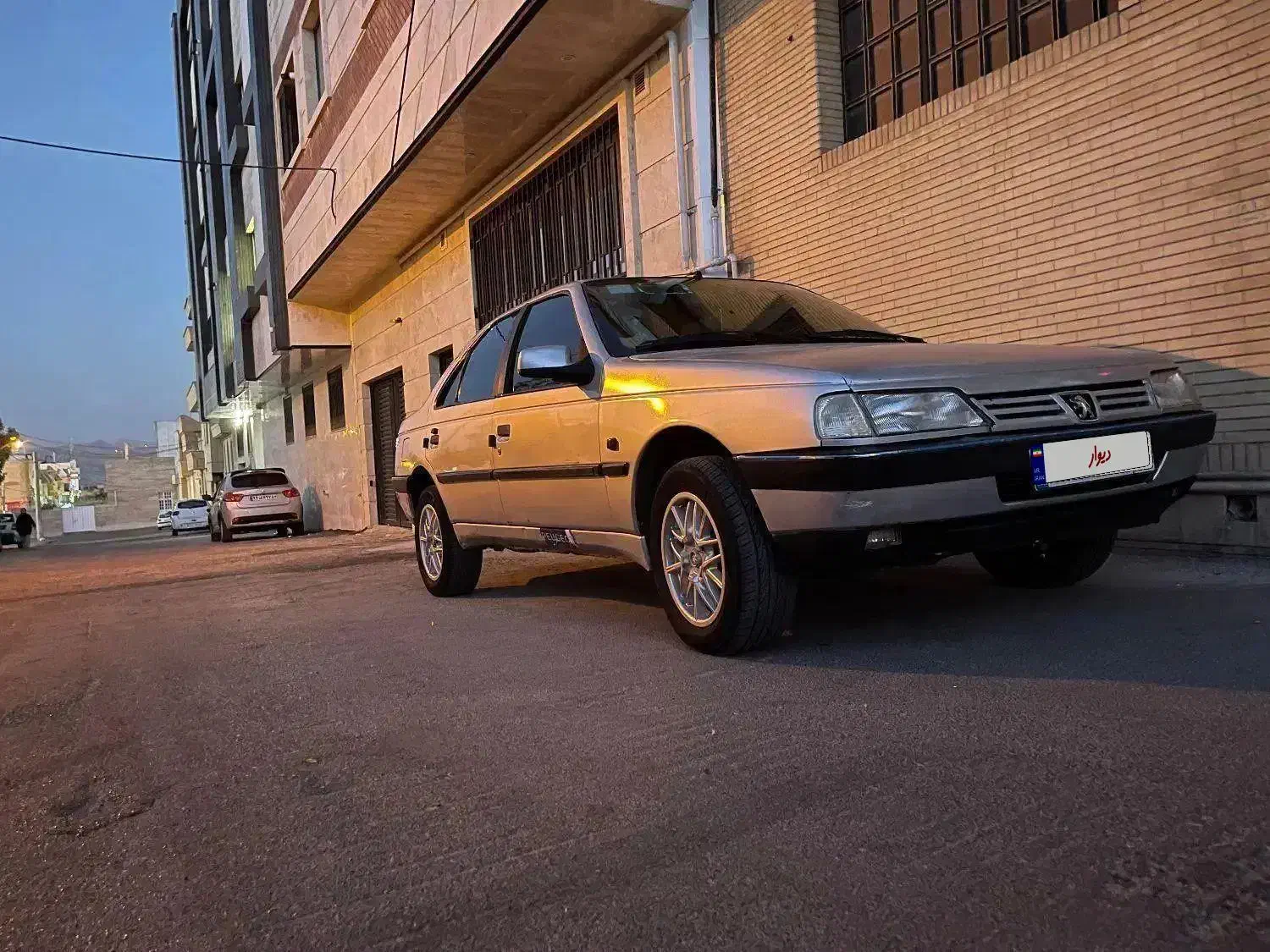 پژو۴۰۵مدل ۸۸ درجه یک|خودرو سواری و وانت|صدرا-فارس, فاز ۱|دیوار