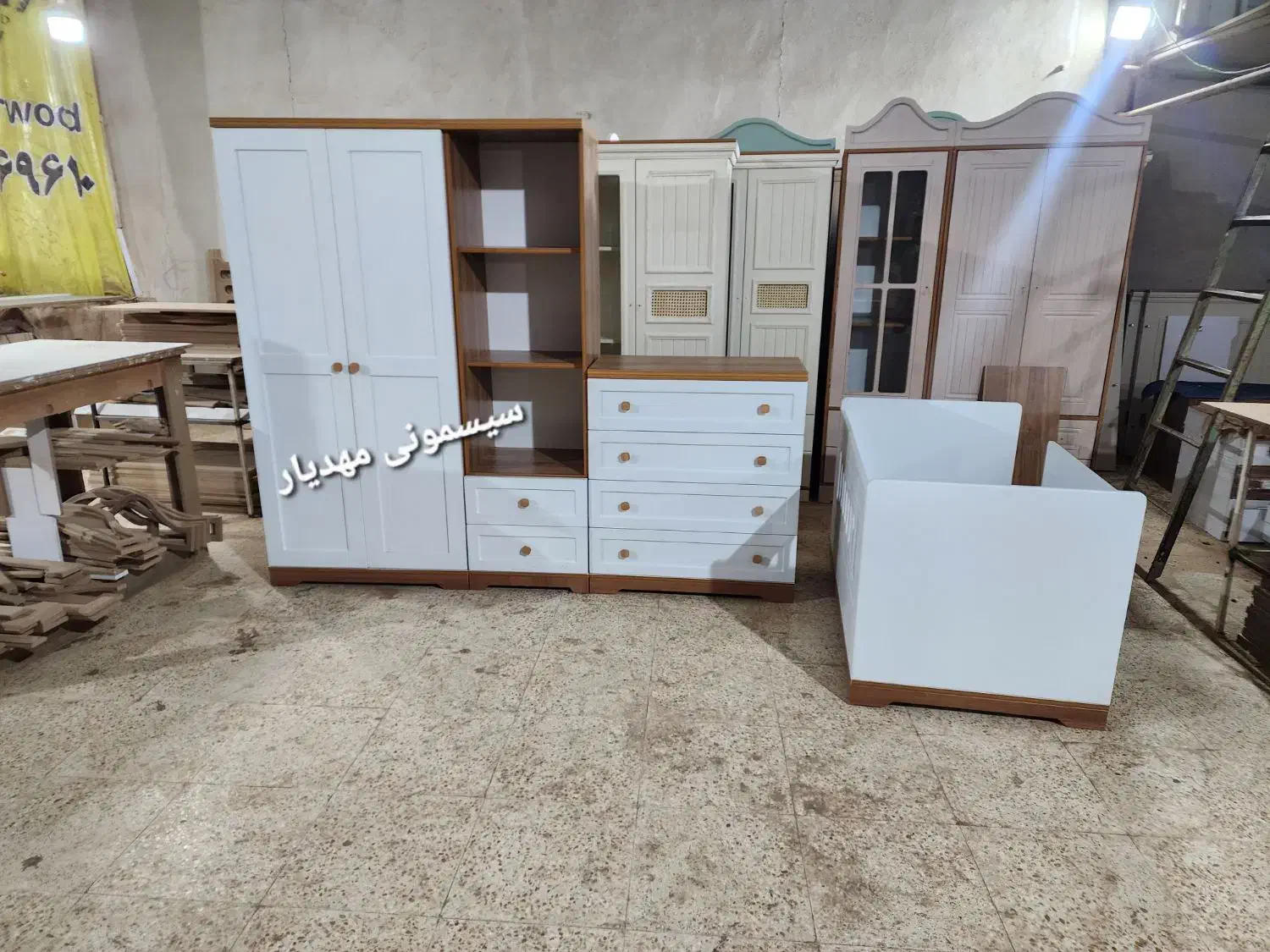 تخت کمد بچه سیسمونی نوزاد|اسباب و اثاث بچه|تهران, شهید رجایی|دیوار