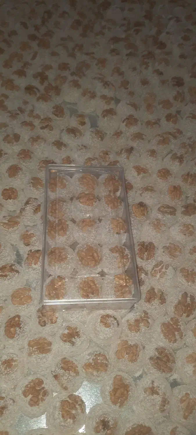 باسلوق دوپر کریستال  تک پر لقمه ای و میوه ای و ۰۰|خوردنی و آشامیدنی|صوفیان, |دیوار