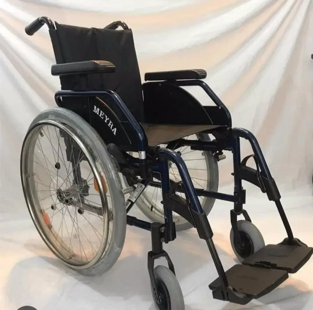 ویلچر ارتوپدیک سایز چهل برند میرای آلمان|آرایشی، بهداشتی، درمانی|رشت, خمیران زاهدان|دیوار