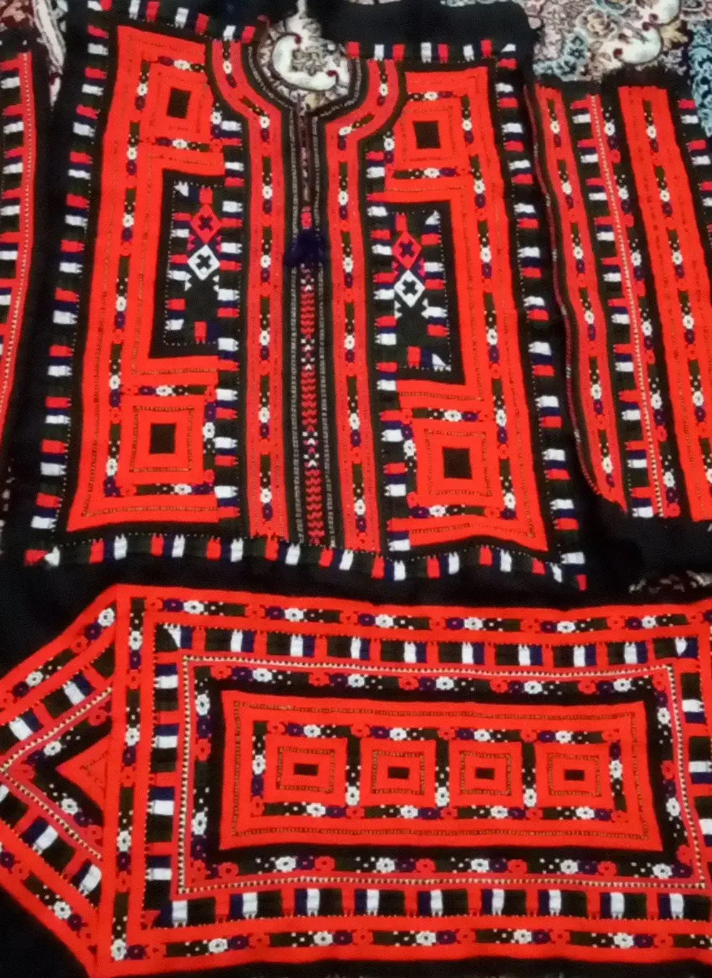 زیح استین تمیز|لباس|سراوان, |دیوار