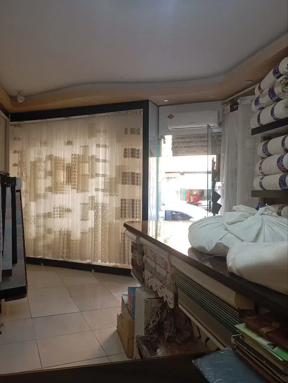 مغازه تجاری فروشی یا معاوضه|فروش مغازه و غرفه|اصفهان, پوریای ولی|دیوار