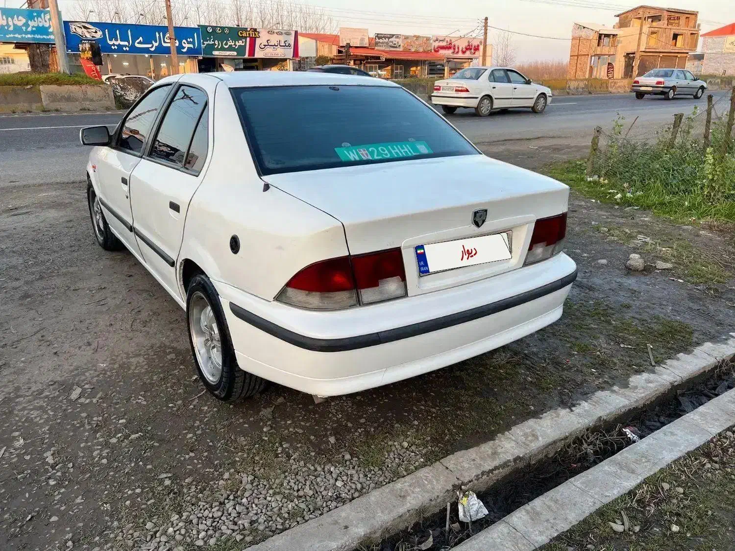 مدل ۸۰ یک لکه رنگ سفید فابریک|خودرو سواری و وانت|رشت, چله خانه|دیوار