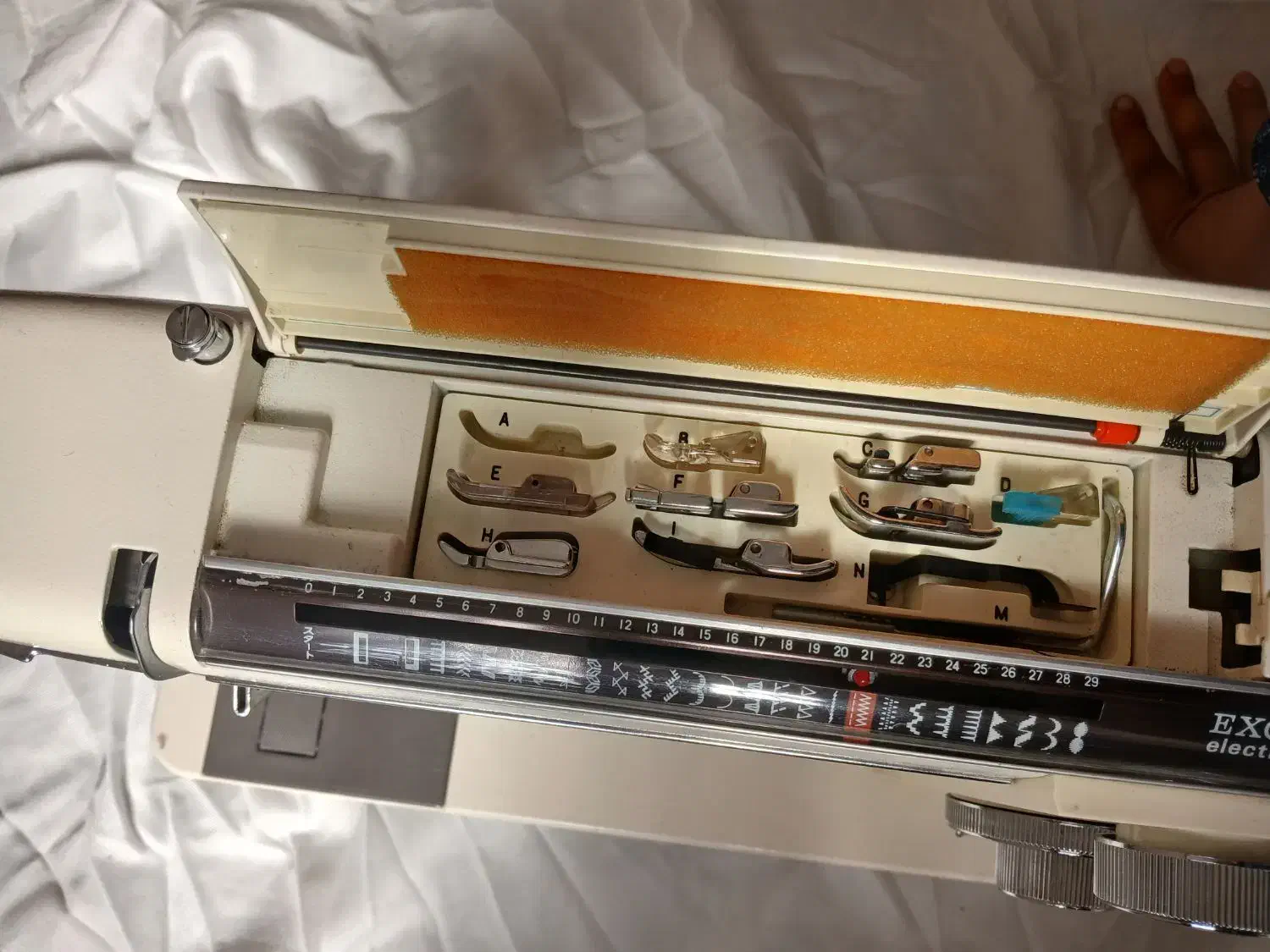 چرخ خیاطی ژانومه 814|چرخ خیاطی و ریسندگی|دهلران, |دیوار